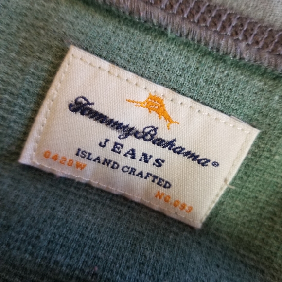 Tommy Bahama Jeans Long Sleeve Henley - Picture 5 of 6